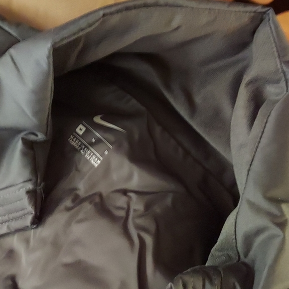 Nike - Picture 13 of 14